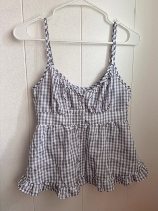 SHEIN Tops - SHEIN Gray Gingham Ruffle-Hem Tank Top